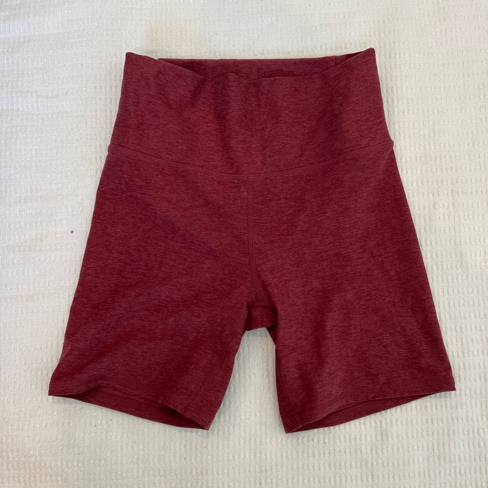 Vuori clean elevation shorty